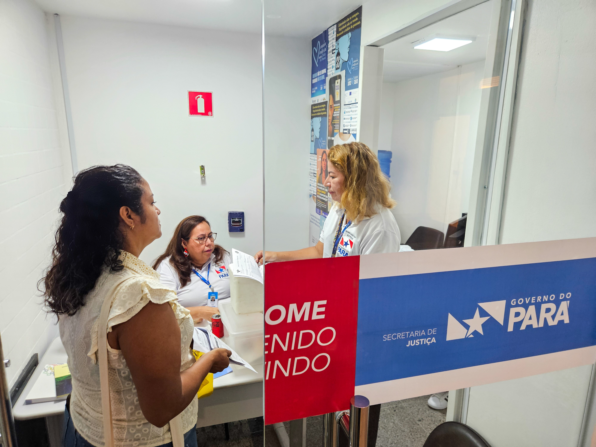 Posto de atendimento ao migrante, no Aeroporto Internacional de Belém