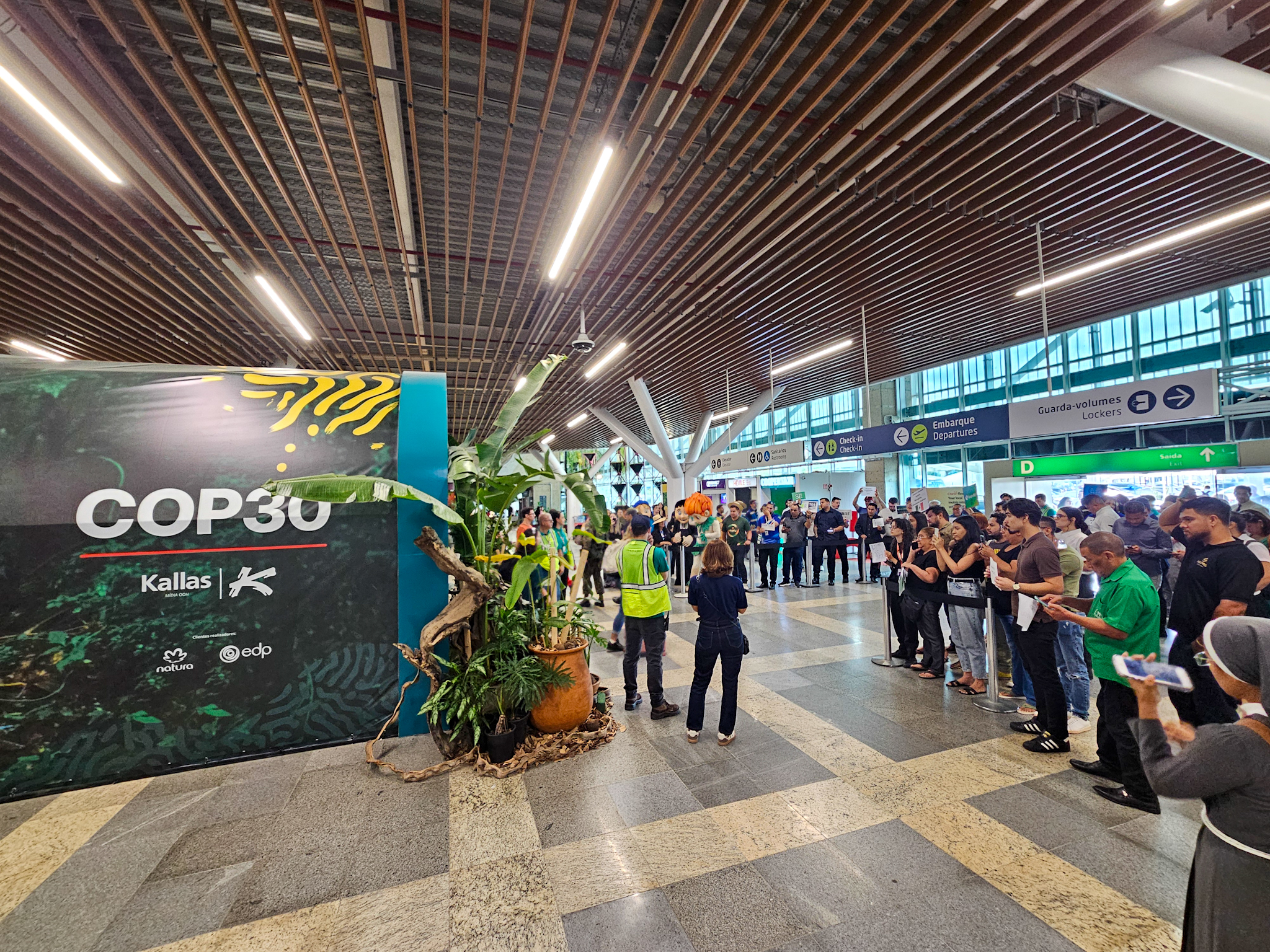 Posto de atendimento ao migrante, no Aeroporto Internacional de Belém