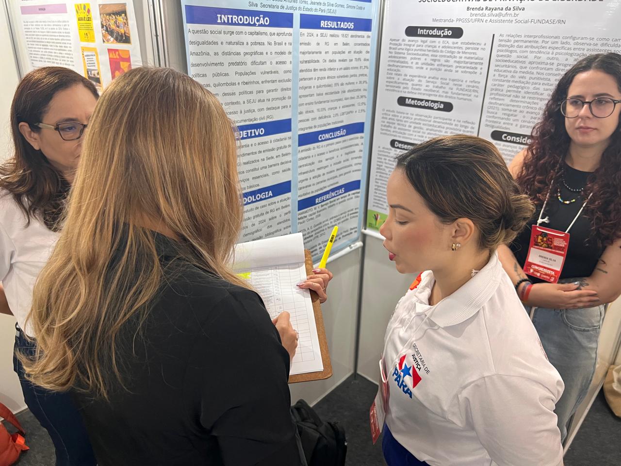 Apresentação de pesquisa da Seju durante o CBAS 2025