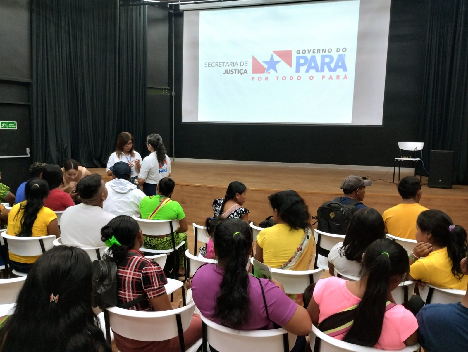 Mutirão de regularização migratória para indígenas Warao 
